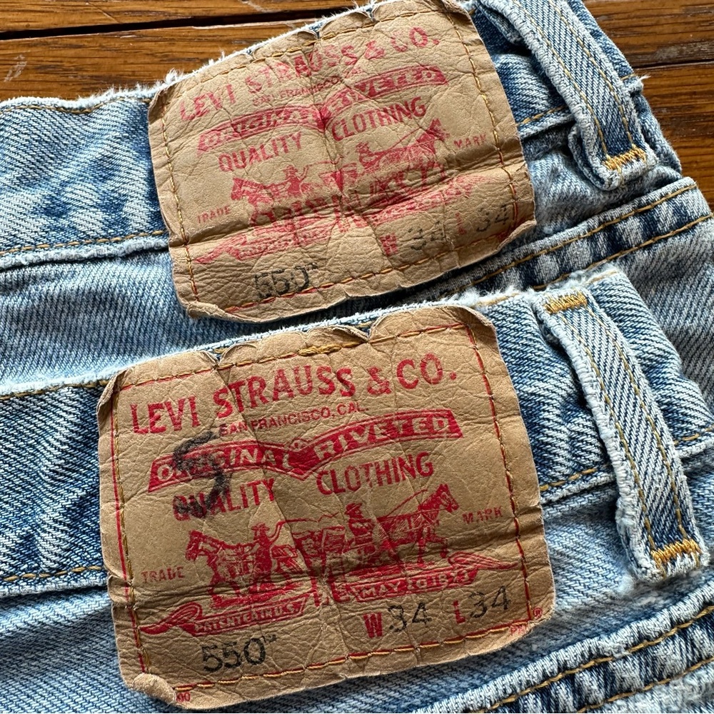 Vintage Levi's 550 Relaxed Fit Work Chore Jeans Flawed 2 pairs 34 x 34 - Picture 2 of 16
